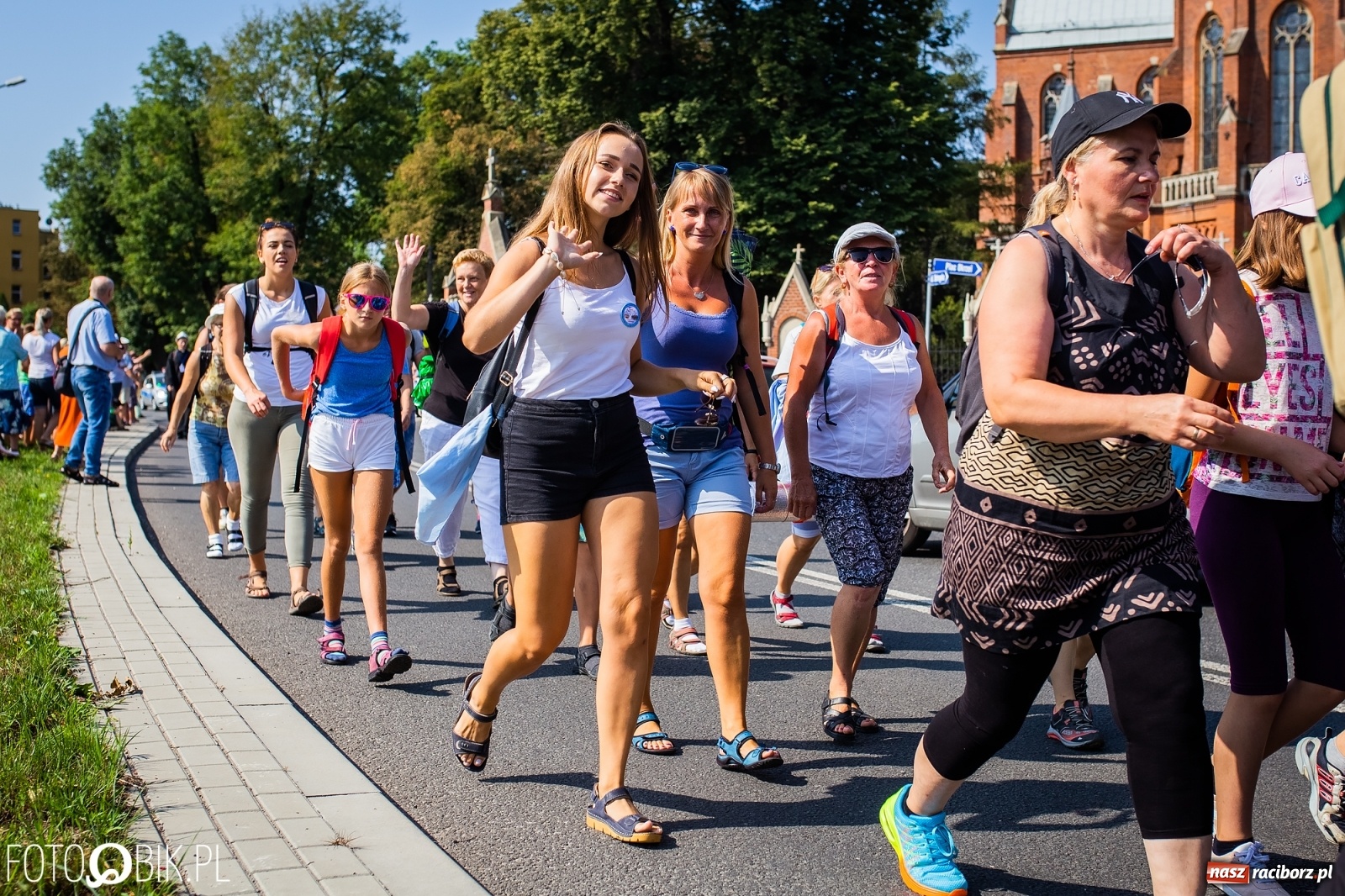 Zdjęcie w galerii na portalu naszraciborz.pl: Raciborska pielgrzymka już w drodze na Jasną Górę [FOTO i WIDEO]  wiadomości z regionu