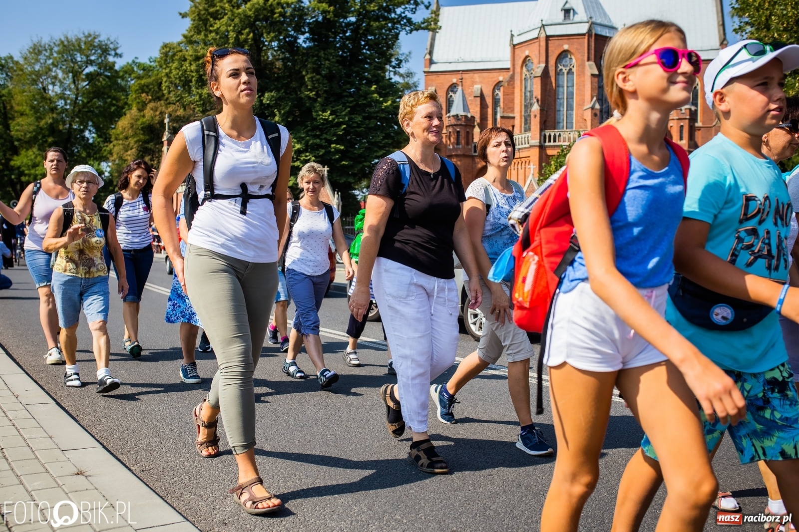 Zdjęcie w galerii na portalu naszraciborz.pl: Raciborska pielgrzymka już w drodze na Jasną Górę [FOTO i WIDEO]  wiadomości z regionu