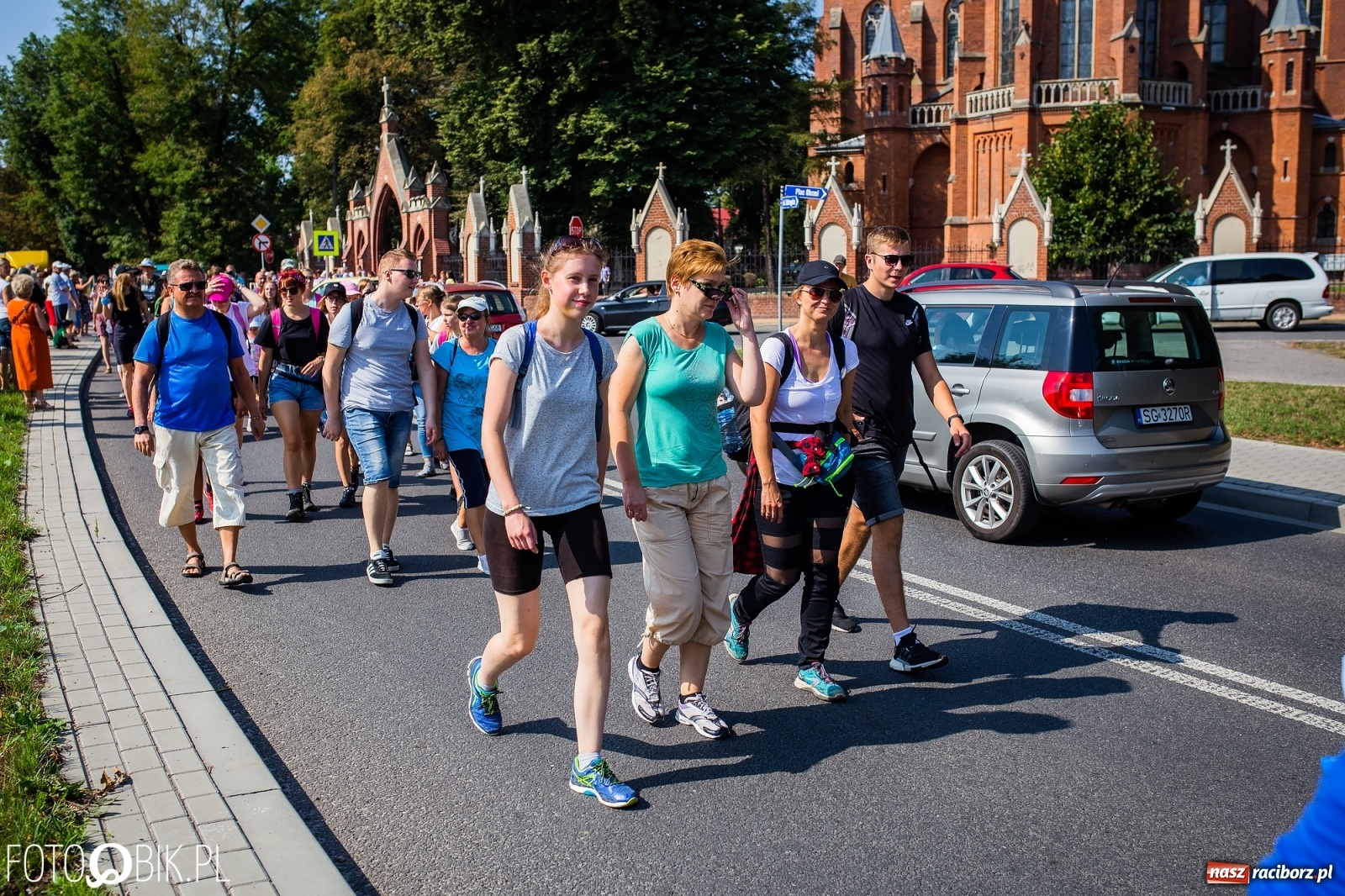 Zdjęcie w galerii na portalu naszraciborz.pl: Raciborska pielgrzymka już w drodze na Jasną Górę [FOTO i WIDEO]  wiadomości z regionu