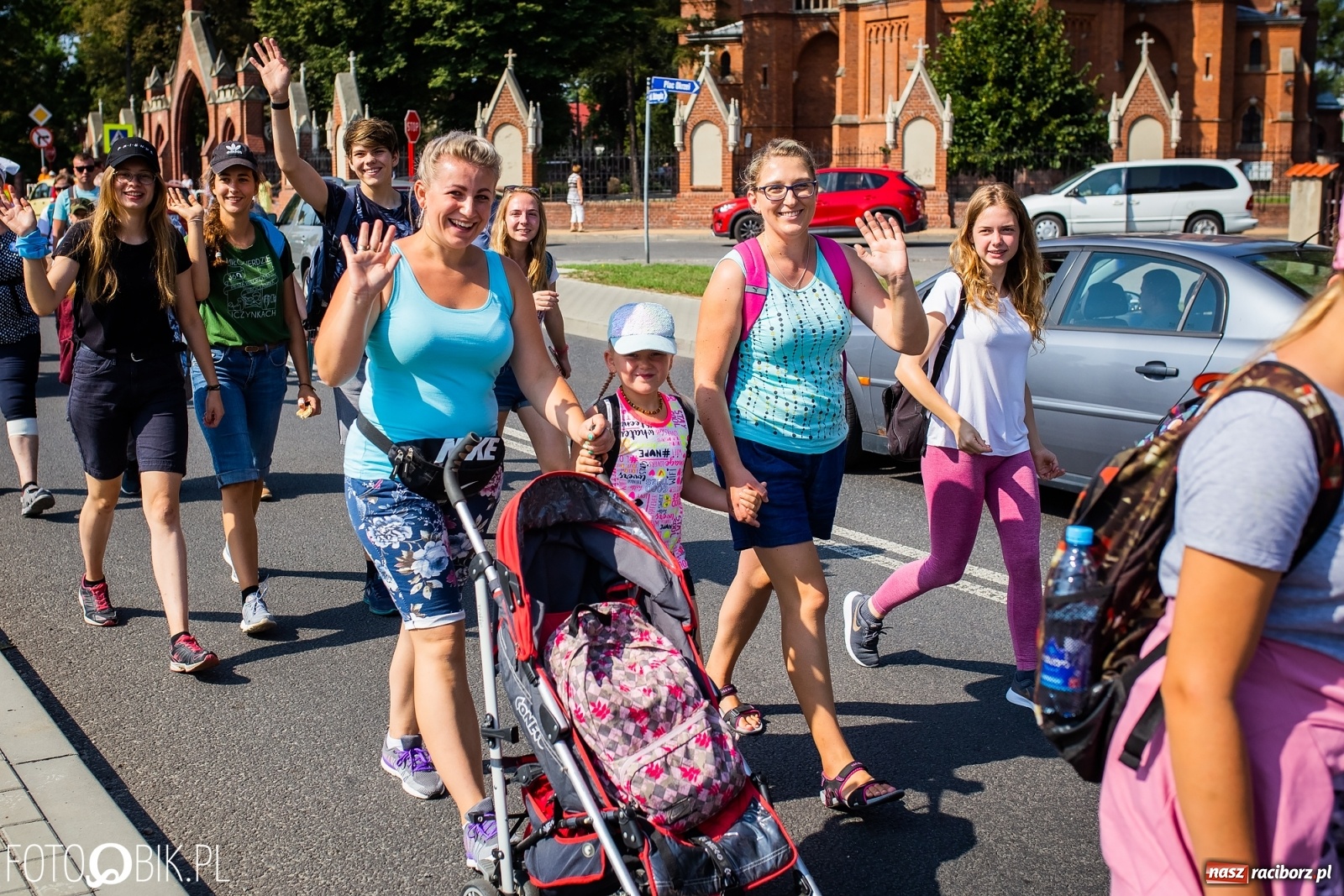Zdjęcie w galerii na portalu naszraciborz.pl: Raciborska pielgrzymka już w drodze na Jasną Górę [FOTO i WIDEO]  wiadomości z regionu