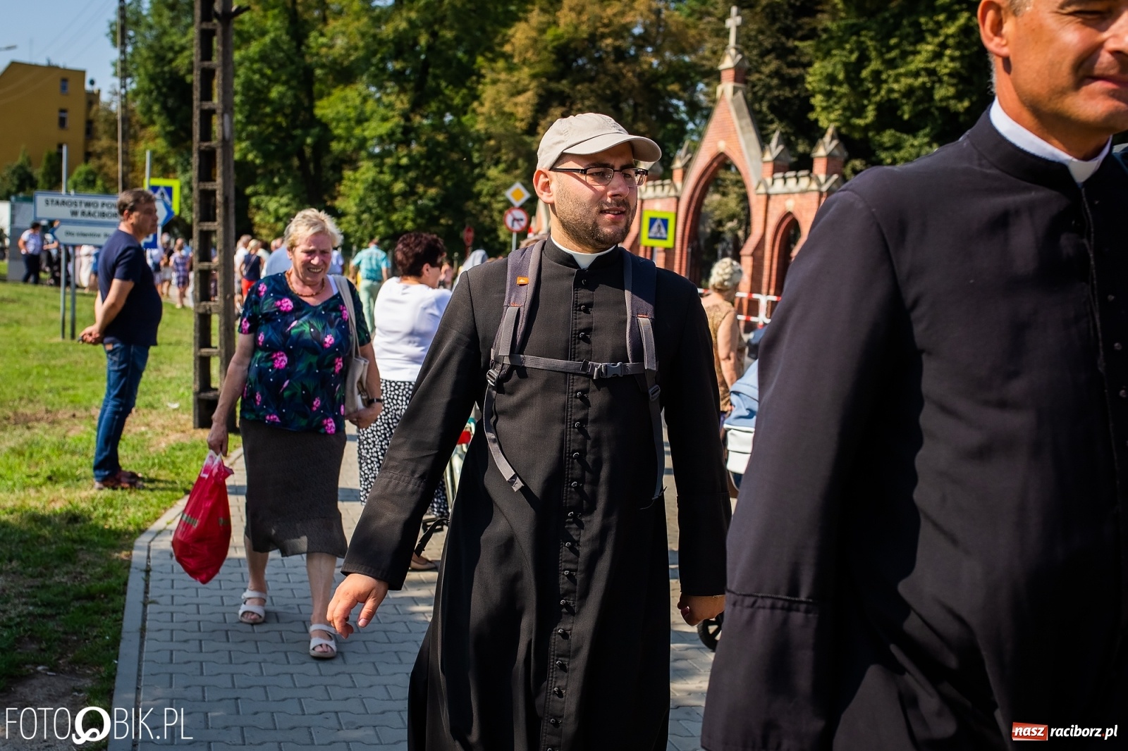 Zdjęcie w galerii na portalu naszraciborz.pl: Raciborska pielgrzymka już w drodze na Jasną Górę [FOTO i WIDEO]  wiadomości z regionu