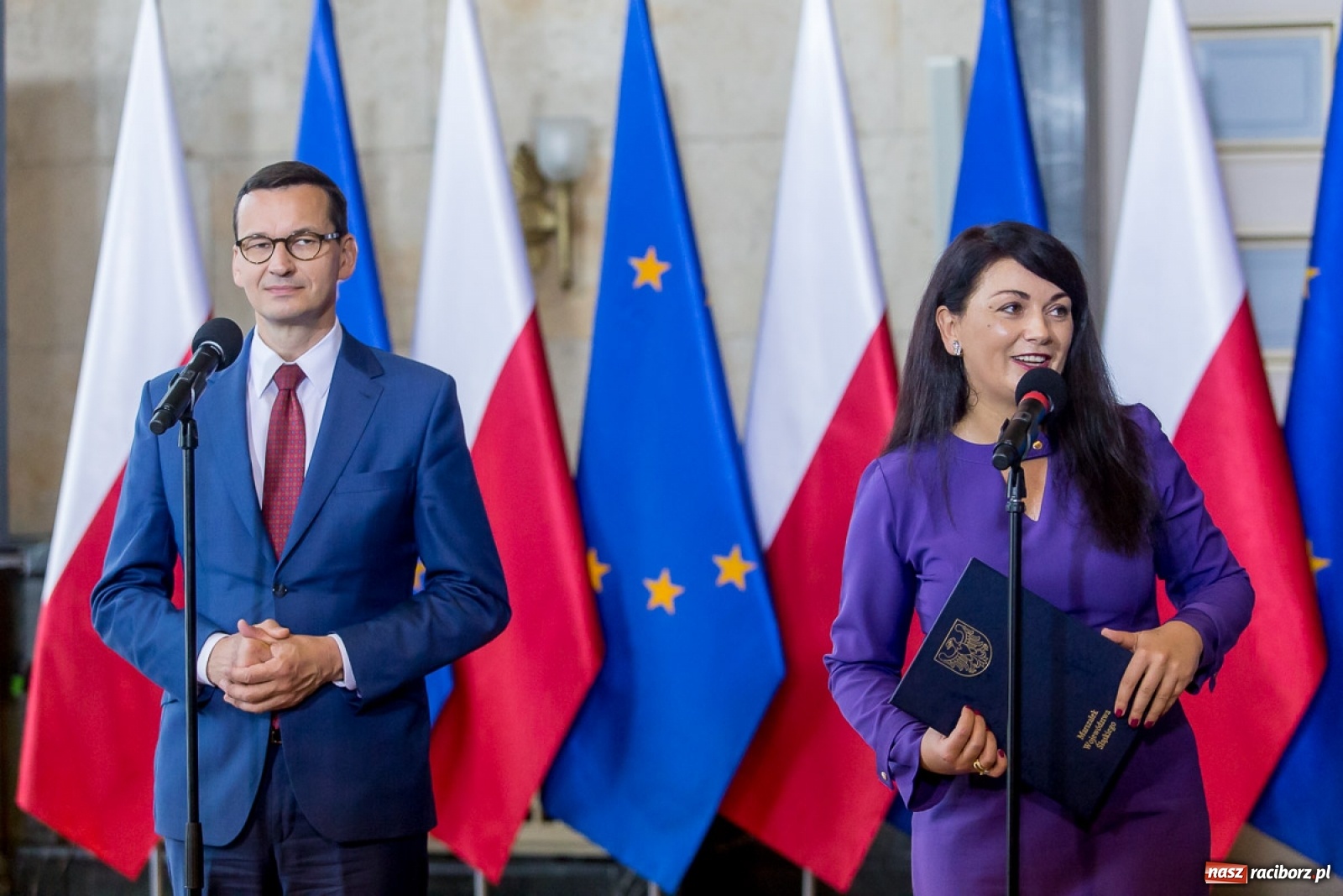 Zdjęcie w galerii na portalu naszraciborz.pl: Umowa na budowę obwodnicy Raciborza podpisana w obecności premiera [FOTO] wiadomości z regionu