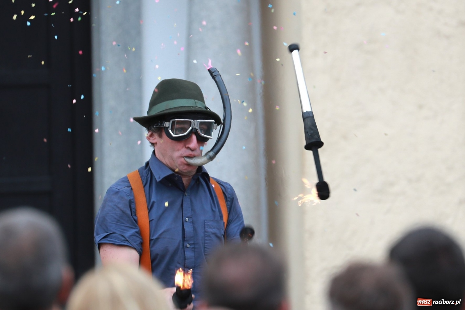 Zdjęcie w galerii na portalu naszraciborz.pl: Cyrk i teatr na Festiwalu Raciborskiej Ulicy 2019 [FOTO] wiadomości z regionu