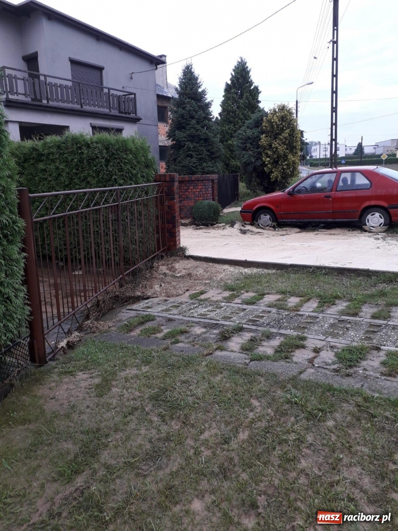 Zdjęcie w galerii na portalu naszraciborz.pl: Nocna nawałnica na Ocicach. Ponad 100 tys. zł strat [FOTO]  wiadomości z regionu