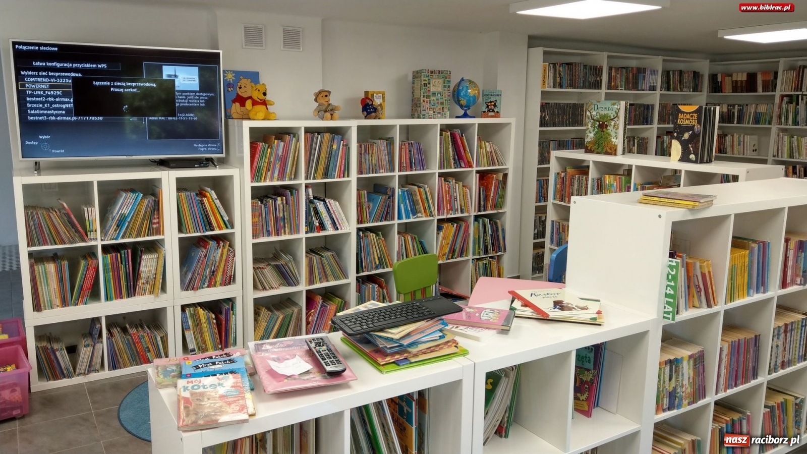 Zdjęcie w galerii na portalu naszraciborz.pl: Biblioteki pięknieją dzięki mieszkańcom Raciborza wiadomości z regionu