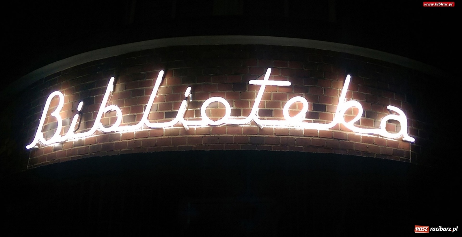 Zdjęcie w galerii na portalu naszraciborz.pl: Biblioteki pięknieją dzięki mieszkańcom Raciborza wiadomości z regionu