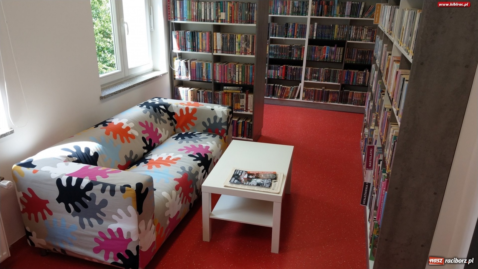 Zdjęcie w galerii na portalu naszraciborz.pl: Biblioteki pięknieją dzięki mieszkańcom Raciborza wiadomości z regionu