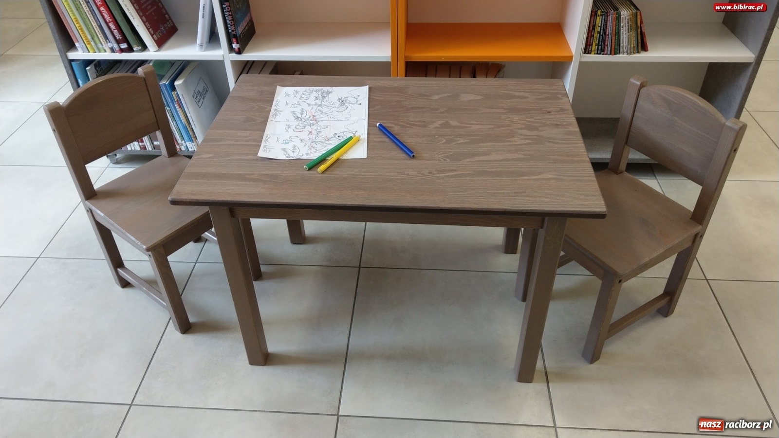 Zdjęcie w galerii na portalu naszraciborz.pl: Biblioteki pięknieją dzięki mieszkańcom Raciborza wiadomości z regionu