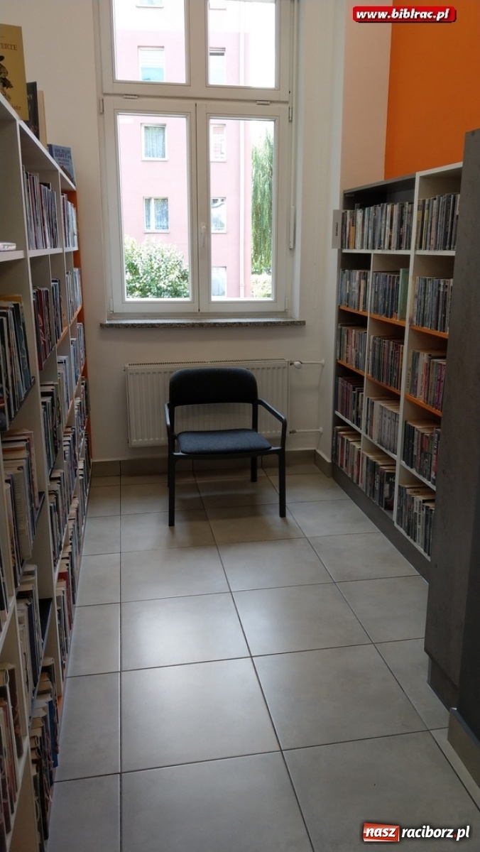 Zdjęcie w galerii na portalu naszraciborz.pl: Biblioteki pięknieją dzięki mieszkańcom Raciborza wiadomości z regionu