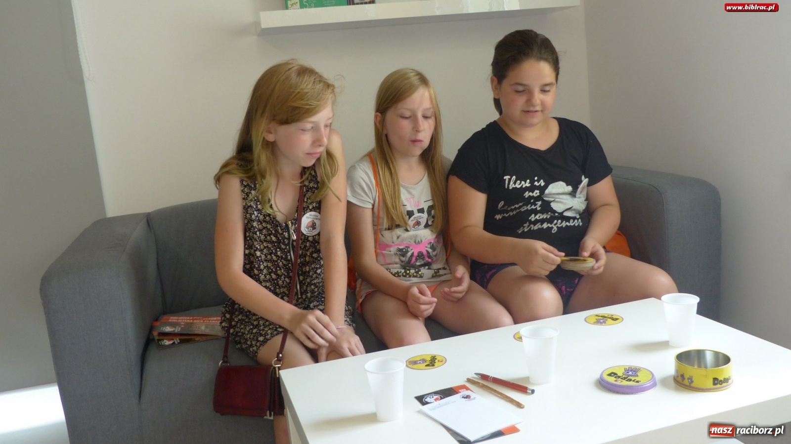 Zdjęcie w galerii na portalu naszraciborz.pl: Biblioteki pięknieją dzięki mieszkańcom Raciborza wiadomości z regionu