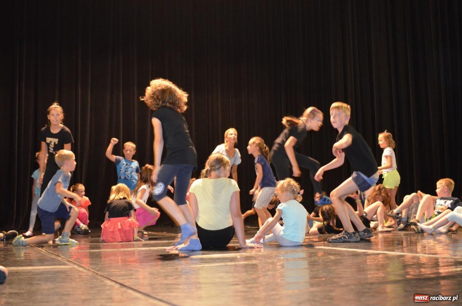 Zdjęcie w galerii na portalu naszraciborz.pl: Wakacje z teatrem na deskach RCK [FOTO] wiadomości z regionu