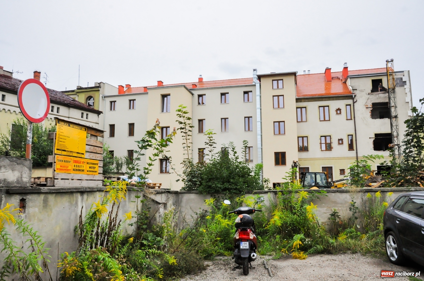 Zdjęcie w galerii na portalu naszraciborz.pl: Nowe życie starej komendy. Kto tu zamieszka? [FOTO] wiadomości z regionu