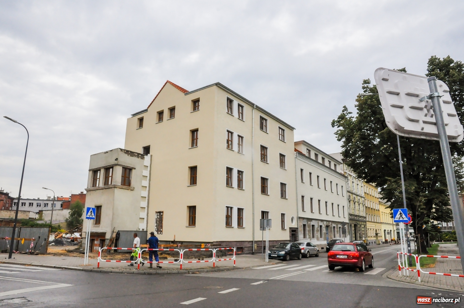 Zdjęcie w galerii na portalu naszraciborz.pl: Nowe życie starej komendy. Kto tu zamieszka? [FOTO] wiadomości z regionu
