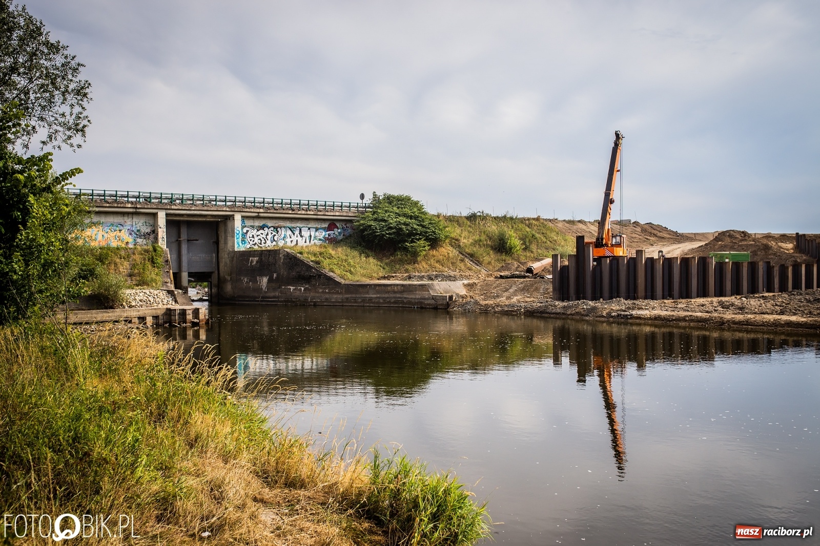 Zdjęcie w galerii na portalu naszraciborz.pl: Budowa zbiornika Racibórz. Najnowsze zdjęcia z placu budowy w rejonie Rafako  wiadomości z regionu