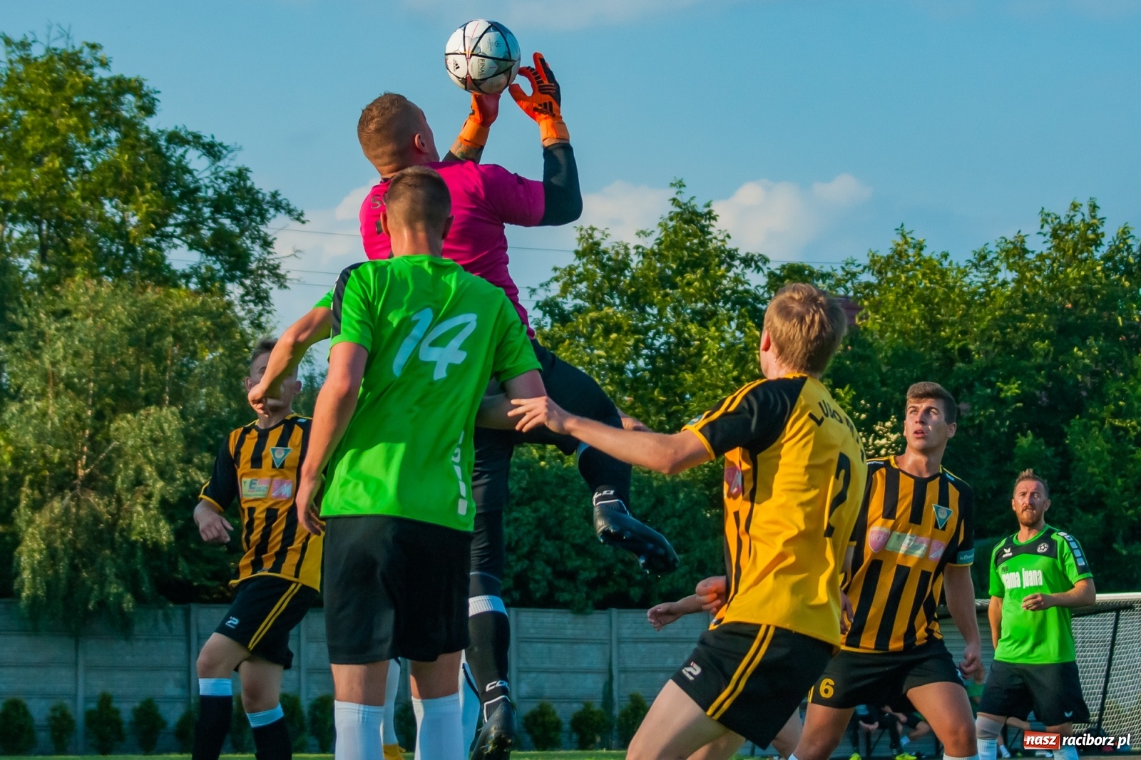 Zdjęcie w galerii na portalu naszraciborz.pl: Puchar Polski. LKS Tworków z awansem, Lubomia za burtą [FOTO] wiadomości z regionu