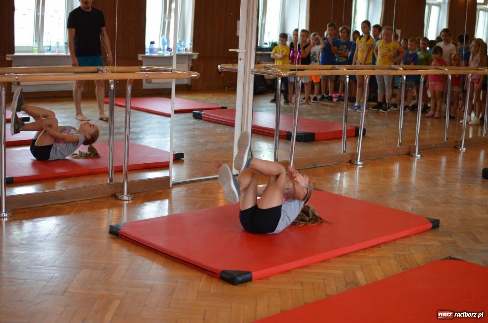 Zdjęcie w galerii na portalu naszraciborz.pl: Warsztaty breakingu w DK Strzecha wiadomości z regionu