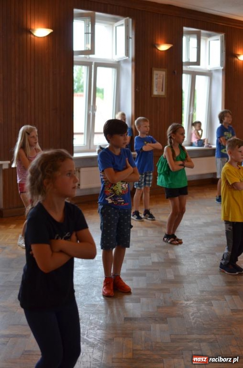 Zdjęcie w galerii na portalu naszraciborz.pl: Warsztaty breakingu w DK Strzecha wiadomości z regionu