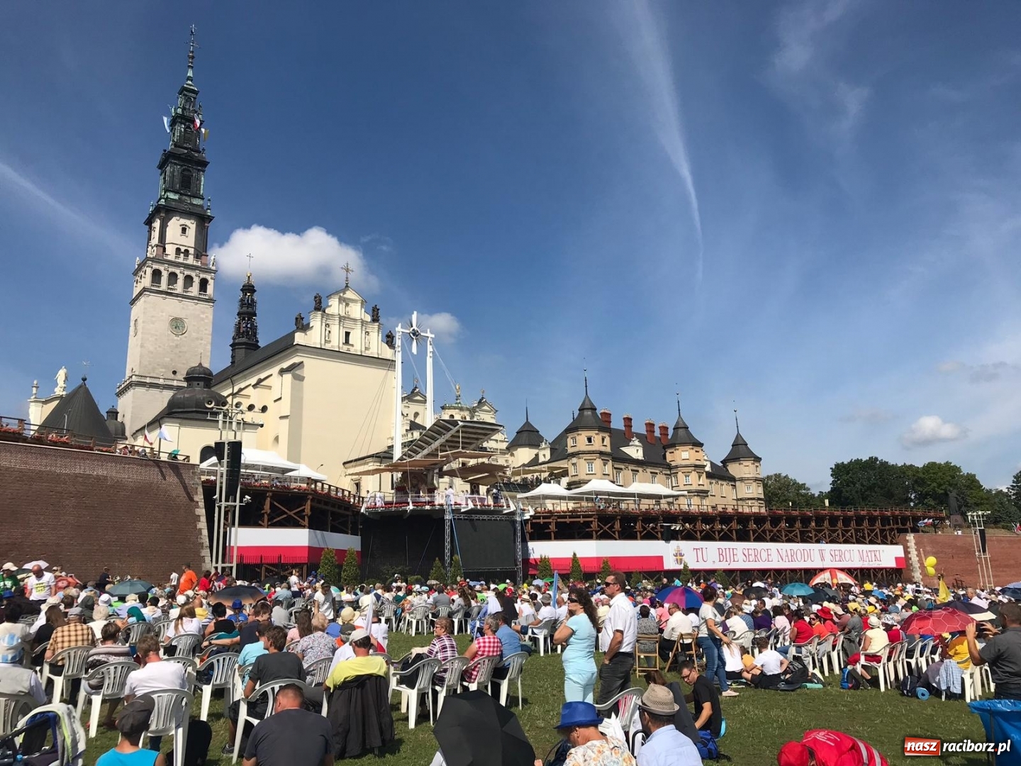 Zdjęcie w galerii na portalu naszraciborz.pl: Pielgrzymi z Raciborza dotarli na Jasną Górę [FOTO i WIDEO]  wiadomości z regionu