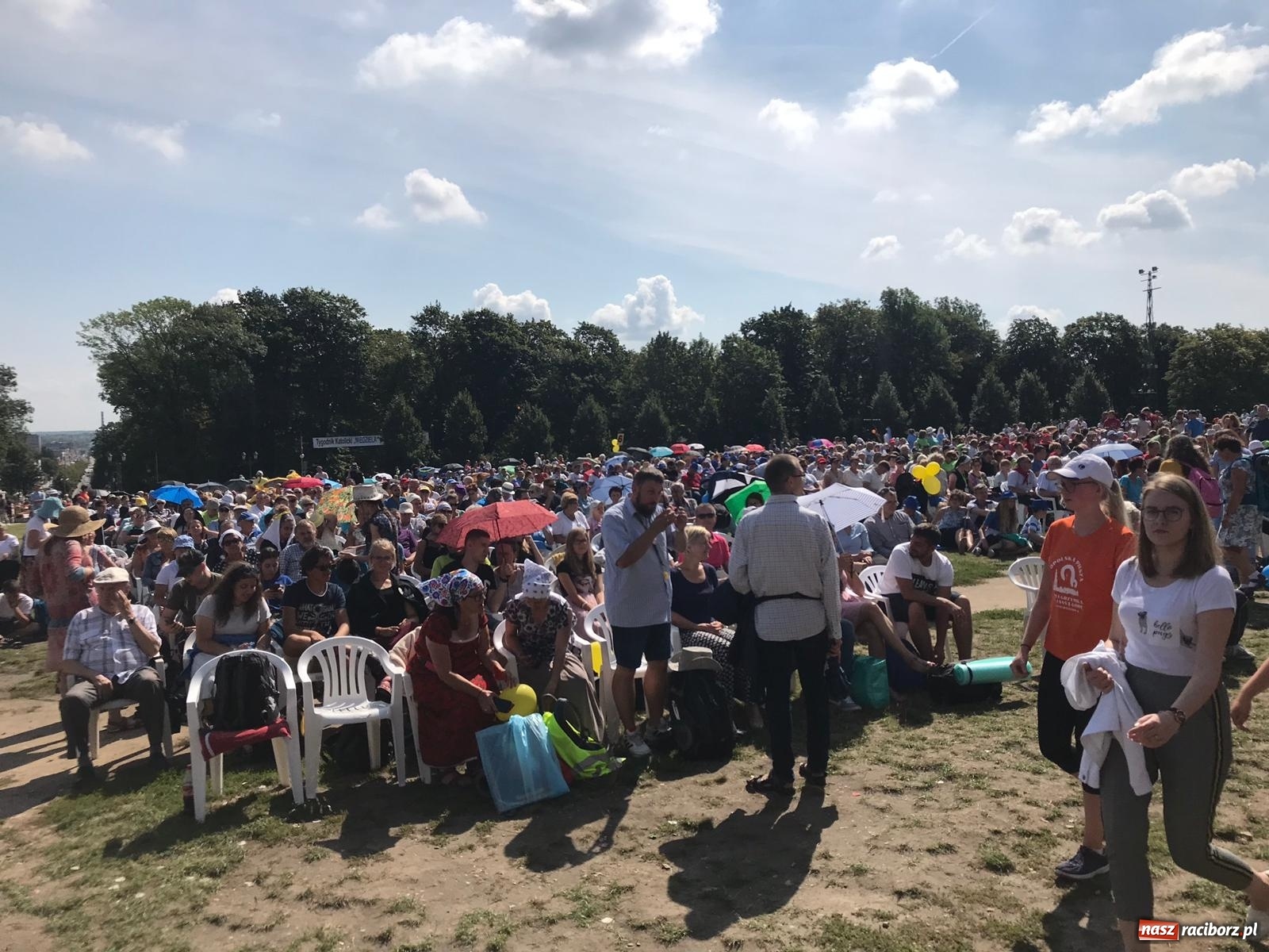 Zdjęcie w galerii na portalu naszraciborz.pl: Pielgrzymi z Raciborza dotarli na Jasną Górę [FOTO i WIDEO]  wiadomości z regionu