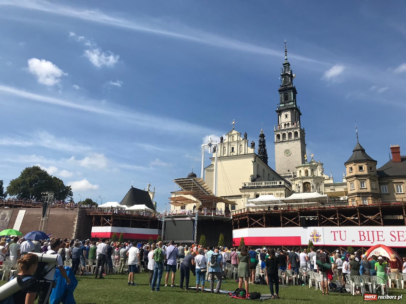 Zdjęcie w galerii na portalu naszraciborz.pl: Pielgrzymi z Raciborza dotarli na Jasną Górę [FOTO i WIDEO]  wiadomości z regionu