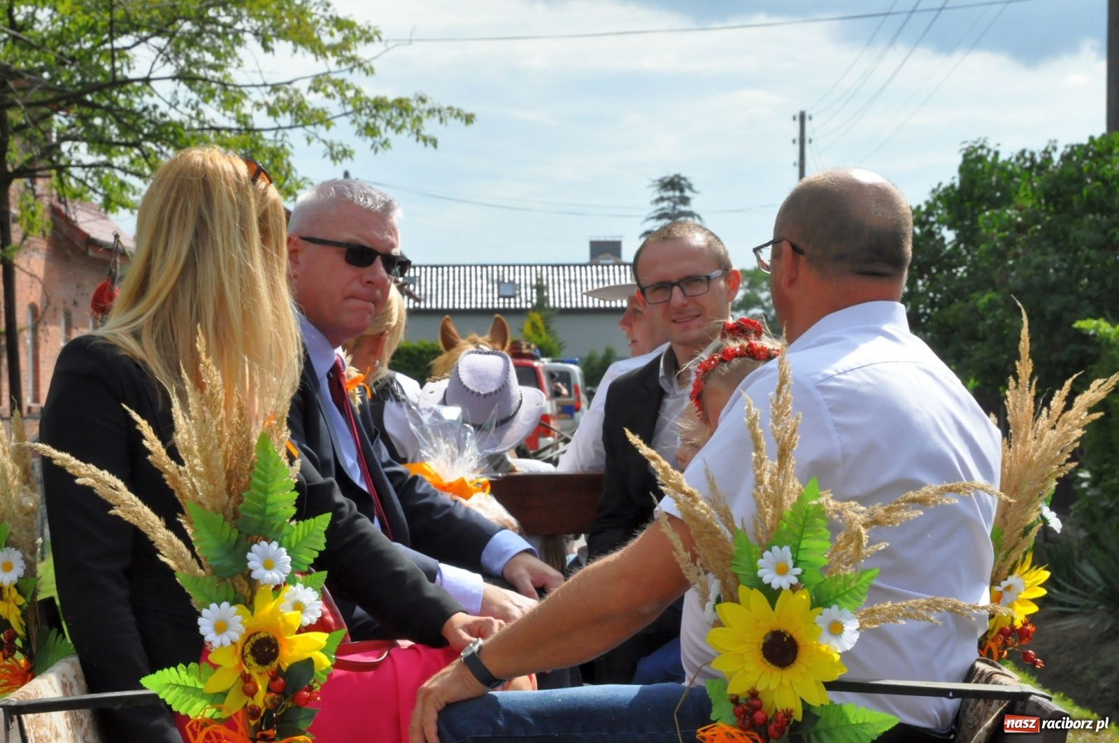 Zdjęcie w galerii na portalu naszraciborz.pl: Łańce rozpoczęły sezon dożynkowy na Raciborszczyźnie [FOTO i WIDEO] wiadomości z regionu