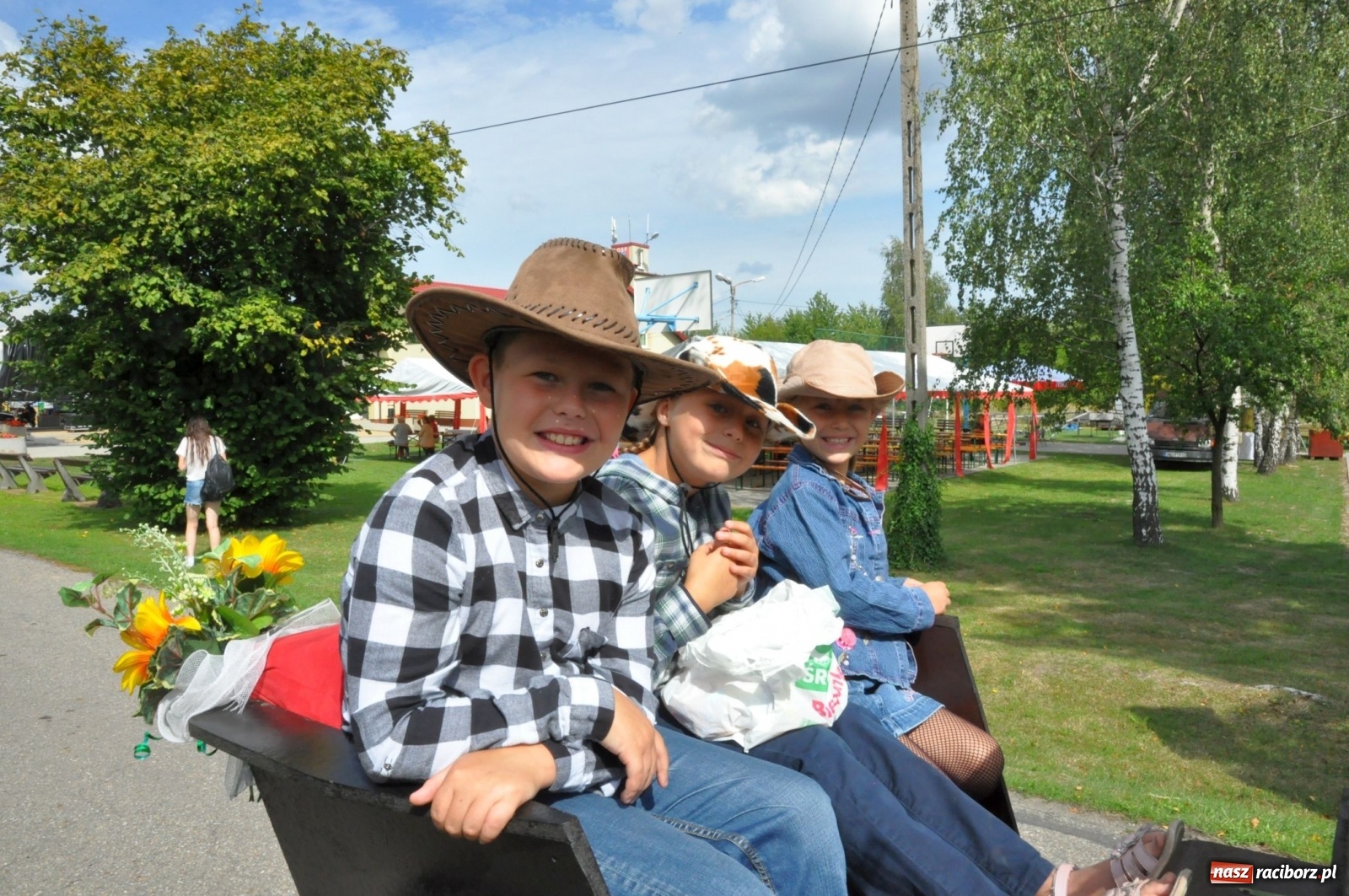 Zdjęcie w galerii na portalu naszraciborz.pl: Łańce rozpoczęły sezon dożynkowy na Raciborszczyźnie [FOTO i WIDEO] wiadomości z regionu