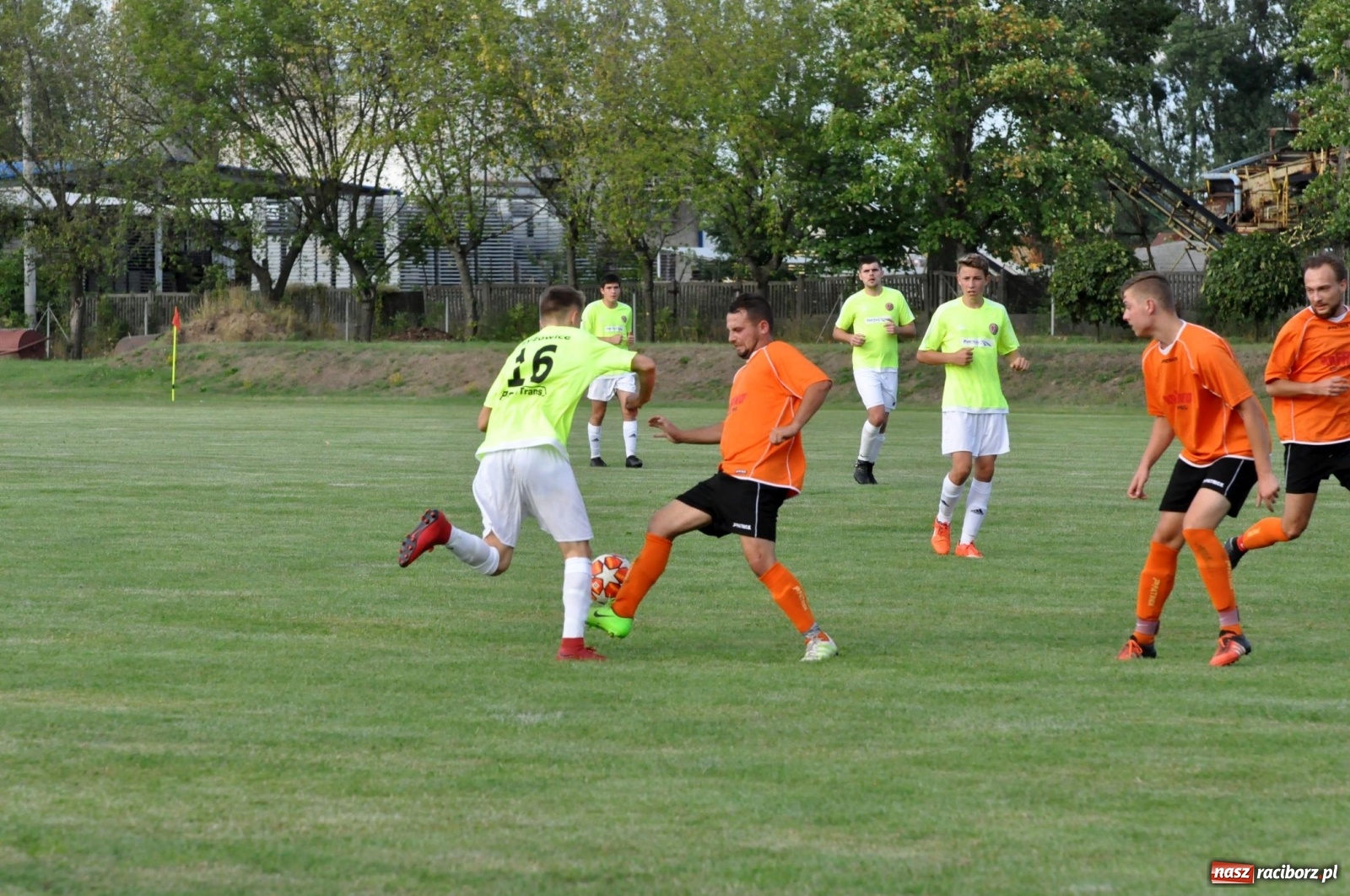 Zdjęcie w galerii na portalu naszraciborz.pl: KS Rafako w poważnym kryzysie. Poległo z Czyżowicami [FOTO i WIDEO] wiadomości z regionu