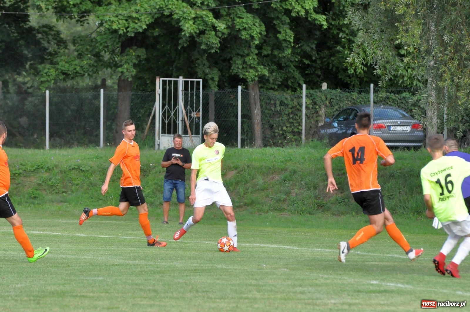 Zdjęcie w galerii na portalu naszraciborz.pl: KS Rafako w poważnym kryzysie. Poległo z Czyżowicami [FOTO i WIDEO] wiadomości z regionu