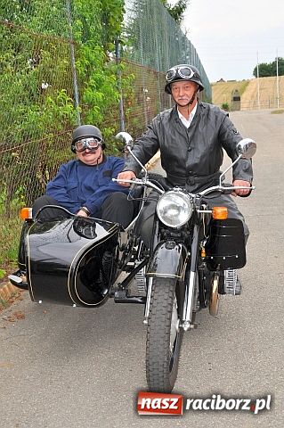 Zdjęcie w galerii na portalu naszraciborz.pl: Biskup święcił pojazdy z trójkołowca wiadomości z regionu