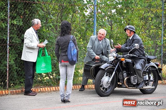 Zdjęcie w galerii na portalu naszraciborz.pl: Biskup święcił pojazdy z trójkołowca wiadomości z regionu