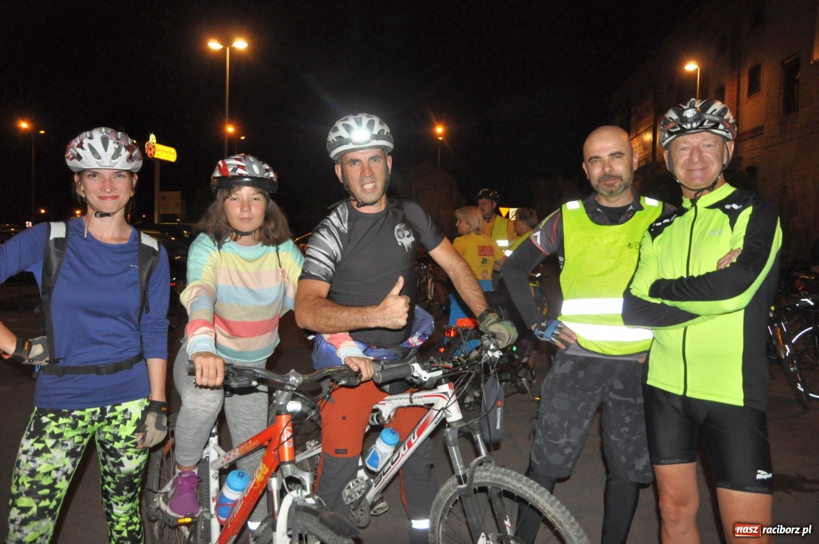 Zdjęcie w galerii na portalu naszraciborz.pl: I Raciborska Nocka Rowerowa [FOTO i WIDEO]  wiadomości z regionu