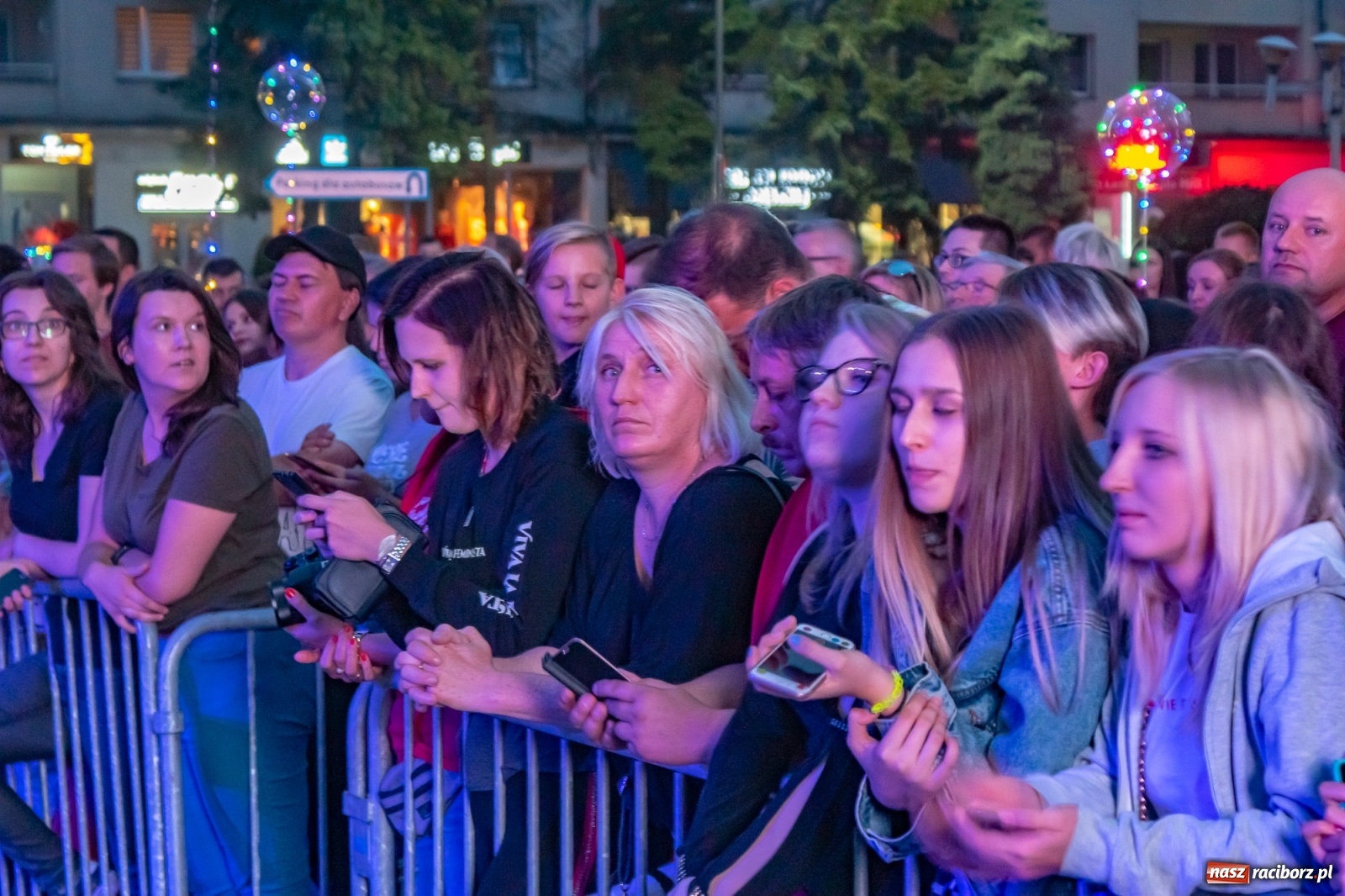 Zdjęcie w galerii na portalu naszraciborz.pl: Memoriał 2019: Feel porwał raciborzan do zabawy [FOTO i WIDEO] wiadomości z regionu