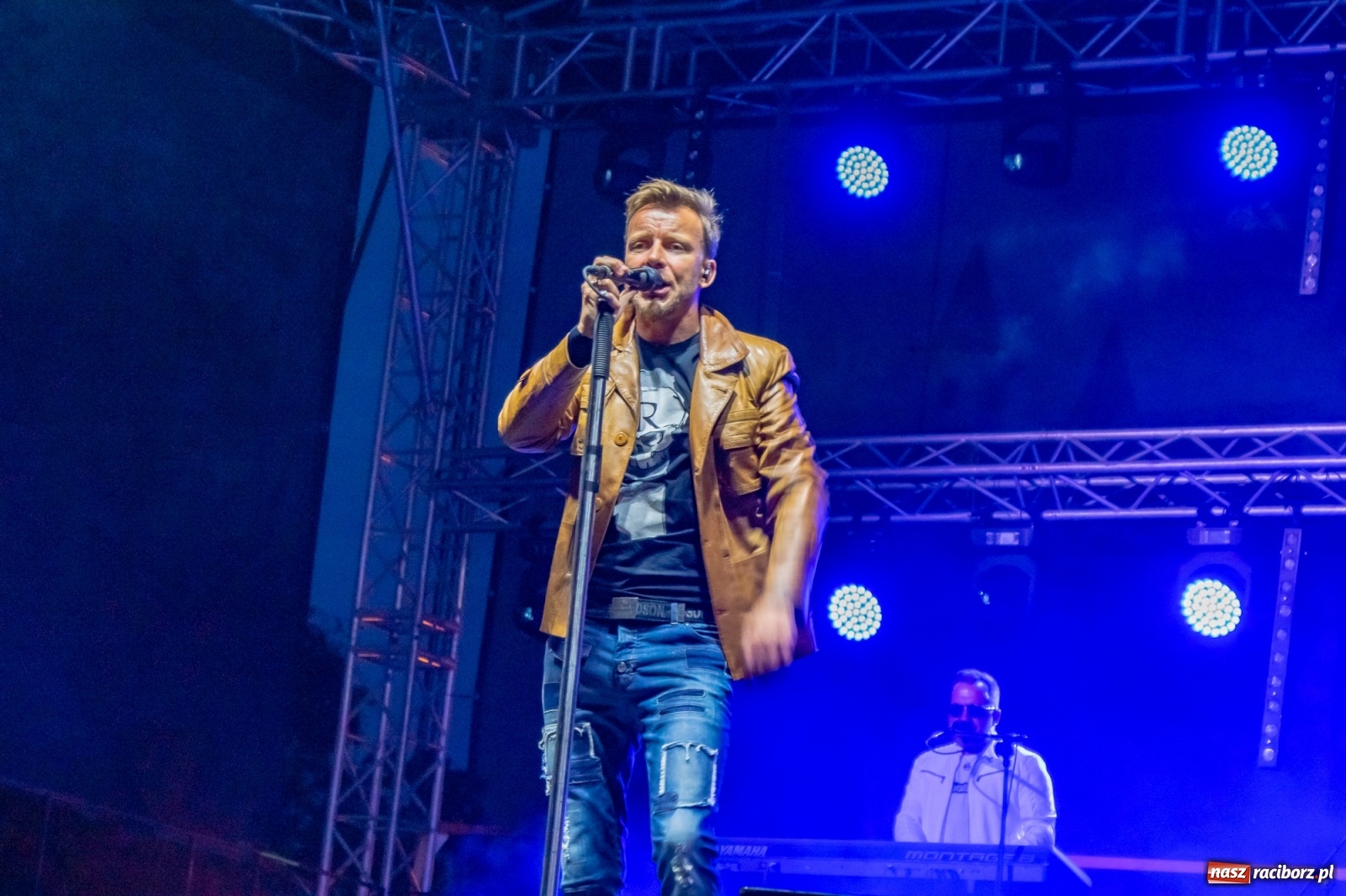 Zdjęcie w galerii na portalu naszraciborz.pl: Memoriał 2019: Feel porwał raciborzan do zabawy [FOTO i WIDEO] wiadomości z regionu