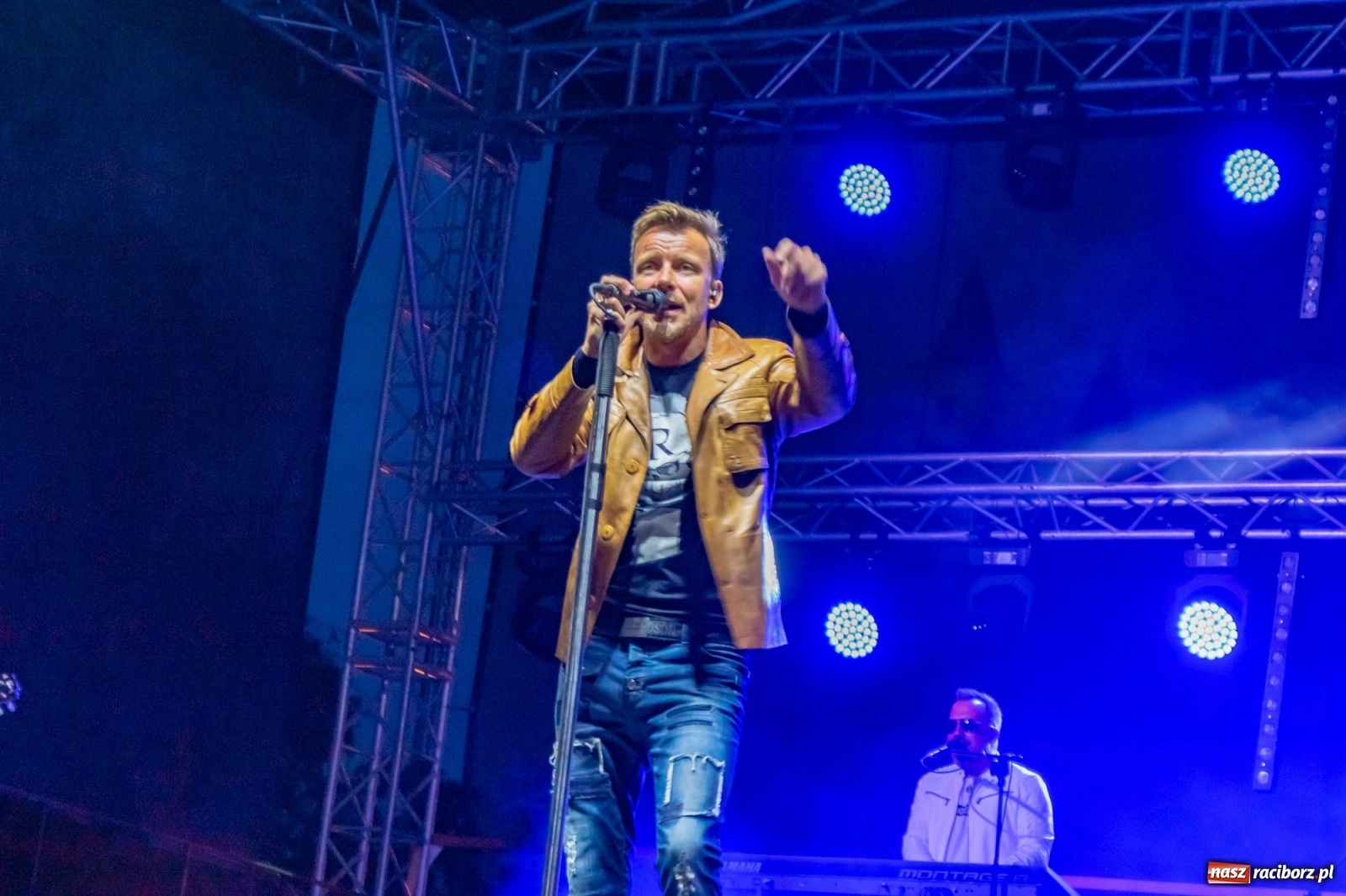 Zdjęcie w galerii na portalu naszraciborz.pl: Memoriał 2019: Feel porwał raciborzan do zabawy [FOTO i WIDEO] wiadomości z regionu