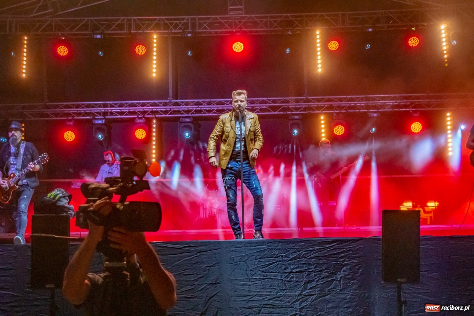 Zdjęcie w galerii na portalu naszraciborz.pl: Memoriał 2019: Feel porwał raciborzan do zabawy [FOTO i WIDEO] wiadomości z regionu