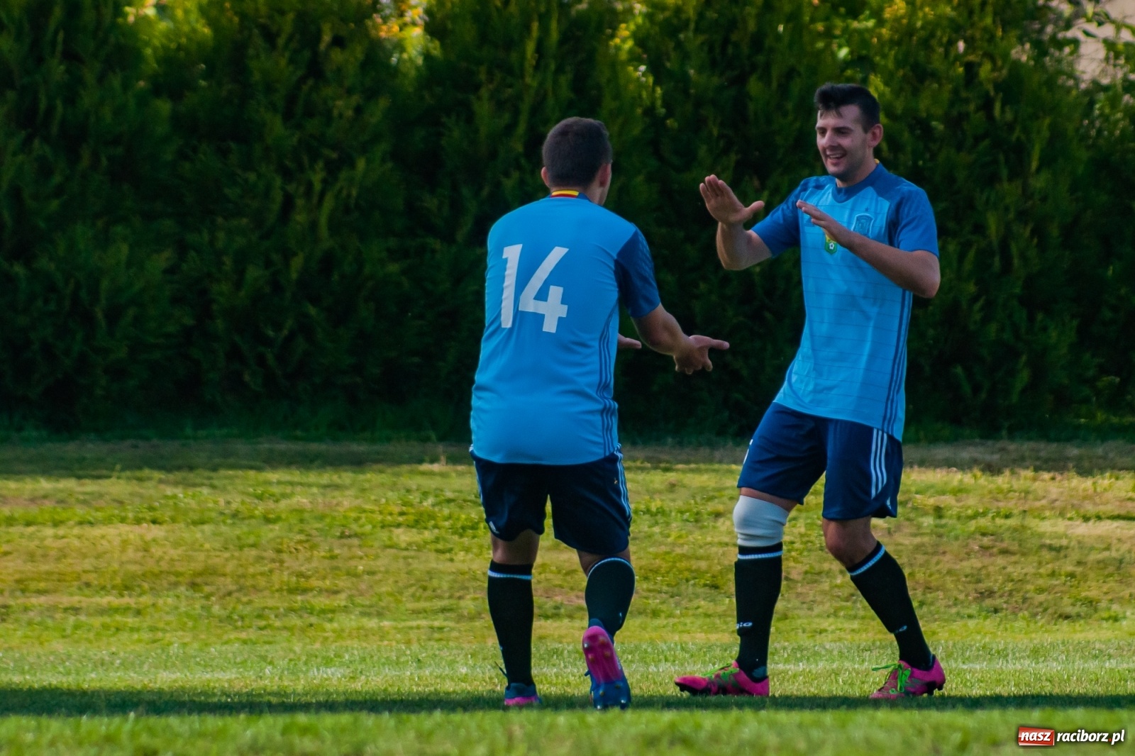 Zdjęcie w galerii na portalu naszraciborz.pl: Jak Feniks z popiołów. Chałupki pokonały Rudy [FOTO i WIDEO] wiadomości z regionu