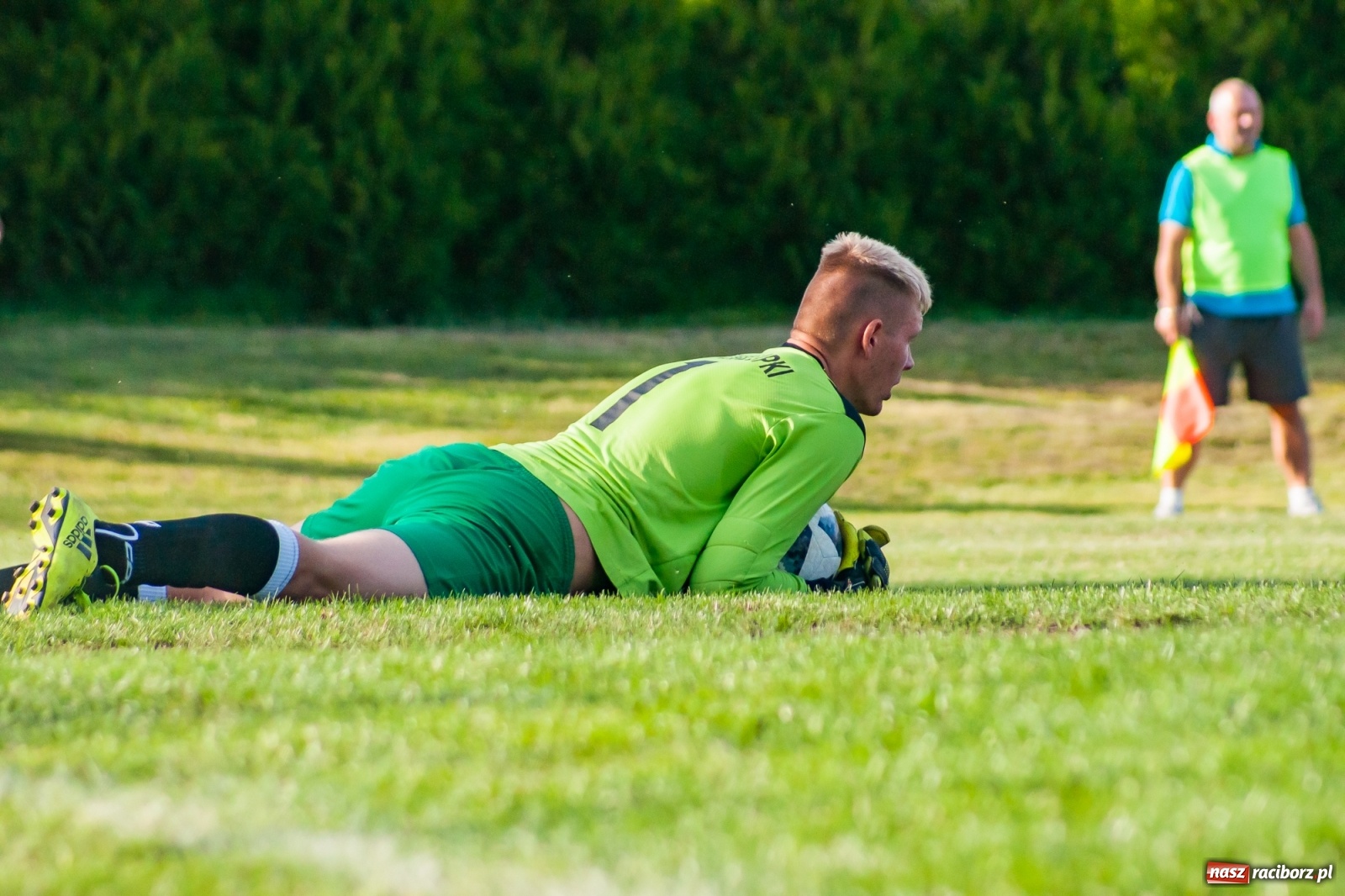 Zdjęcie w galerii na portalu naszraciborz.pl: Jak Feniks z popiołów. Chałupki pokonały Rudy [FOTO i WIDEO] wiadomości z regionu