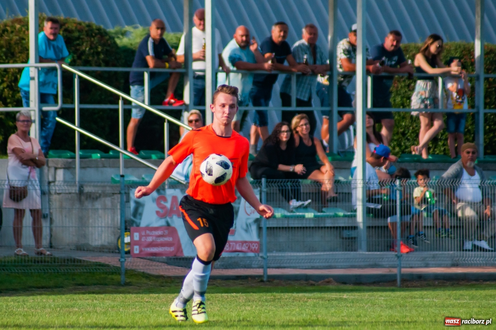 Zdjęcie w galerii na portalu naszraciborz.pl: Jak Feniks z popiołów. Chałupki pokonały Rudy [FOTO i WIDEO] wiadomości z regionu