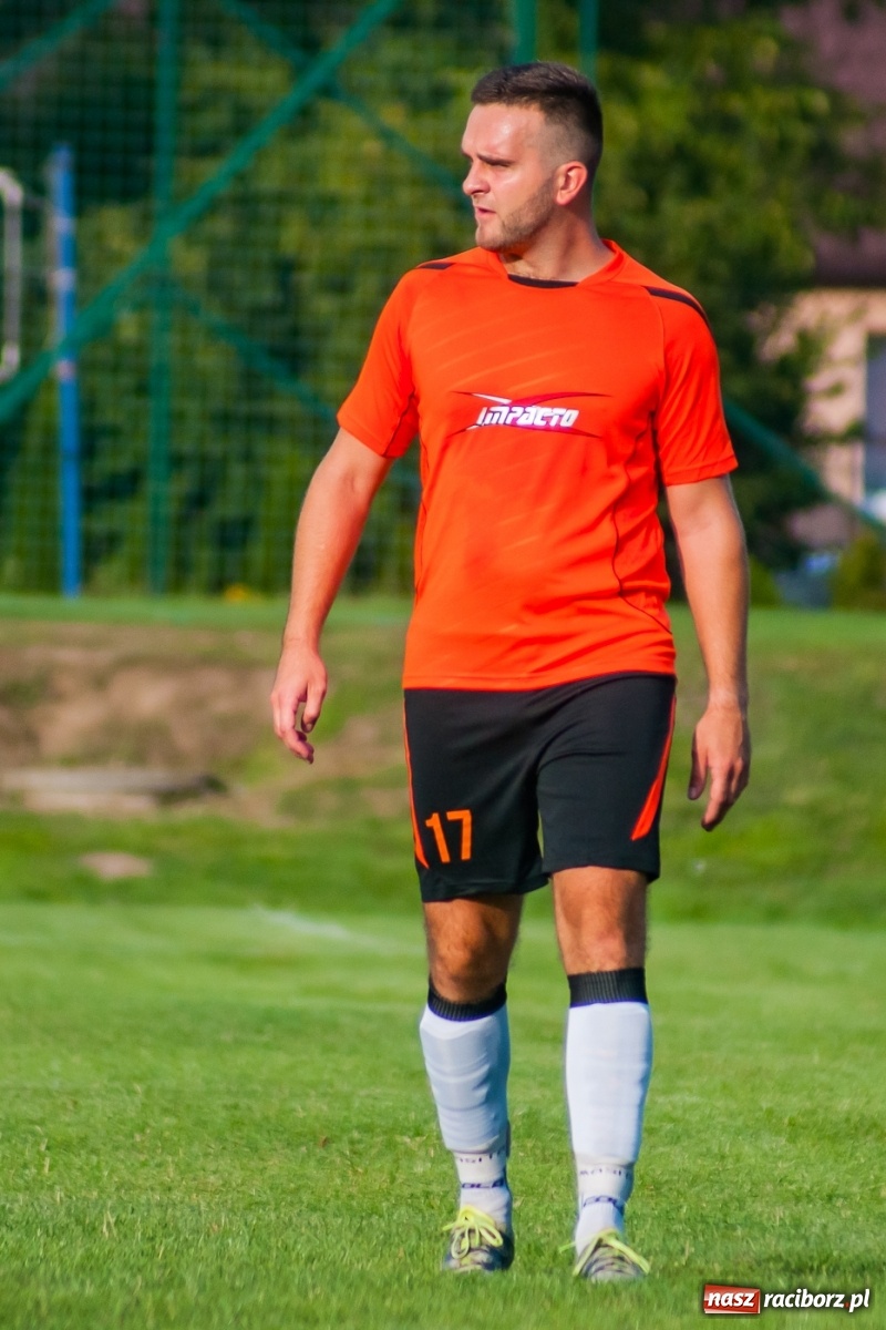 Zdjęcie w galerii na portalu naszraciborz.pl: Jak Feniks z popiołów. Chałupki pokonały Rudy [FOTO i WIDEO] wiadomości z regionu