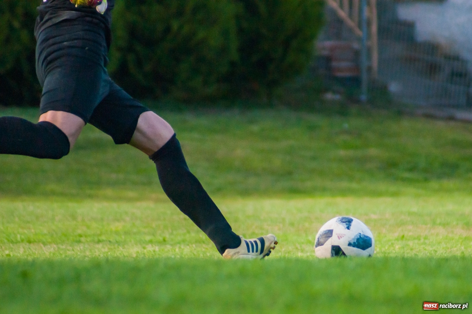 Zdjęcie w galerii na portalu naszraciborz.pl: Jak Feniks z popiołów. Chałupki pokonały Rudy [FOTO i WIDEO] wiadomości z regionu