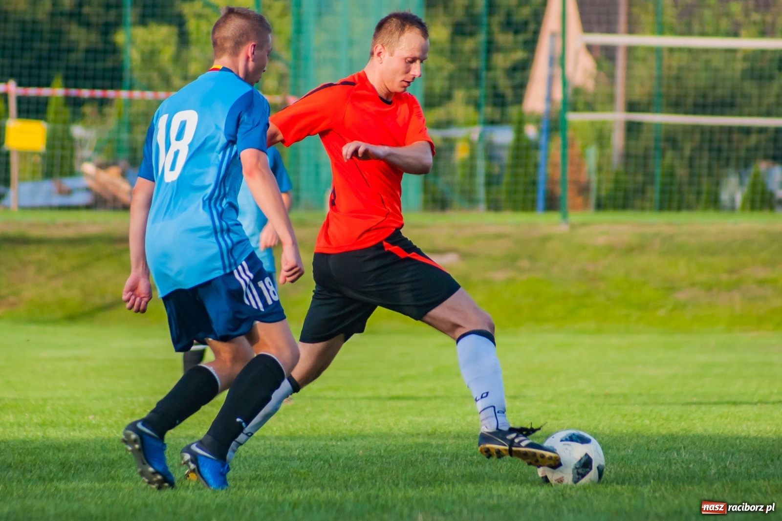 Zdjęcie w galerii na portalu naszraciborz.pl: Jak Feniks z popiołów. Chałupki pokonały Rudy [FOTO i WIDEO] wiadomości z regionu
