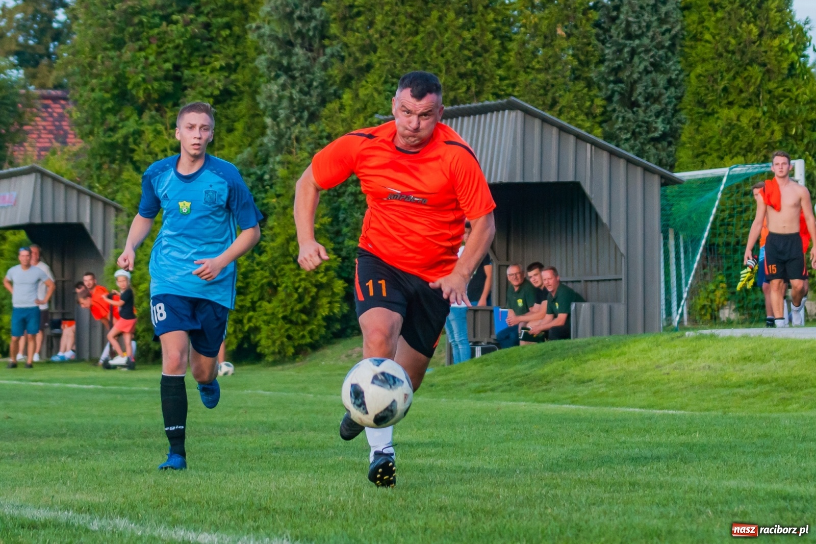 Zdjęcie w galerii na portalu naszraciborz.pl: Jak Feniks z popiołów. Chałupki pokonały Rudy [FOTO i WIDEO] wiadomości z regionu