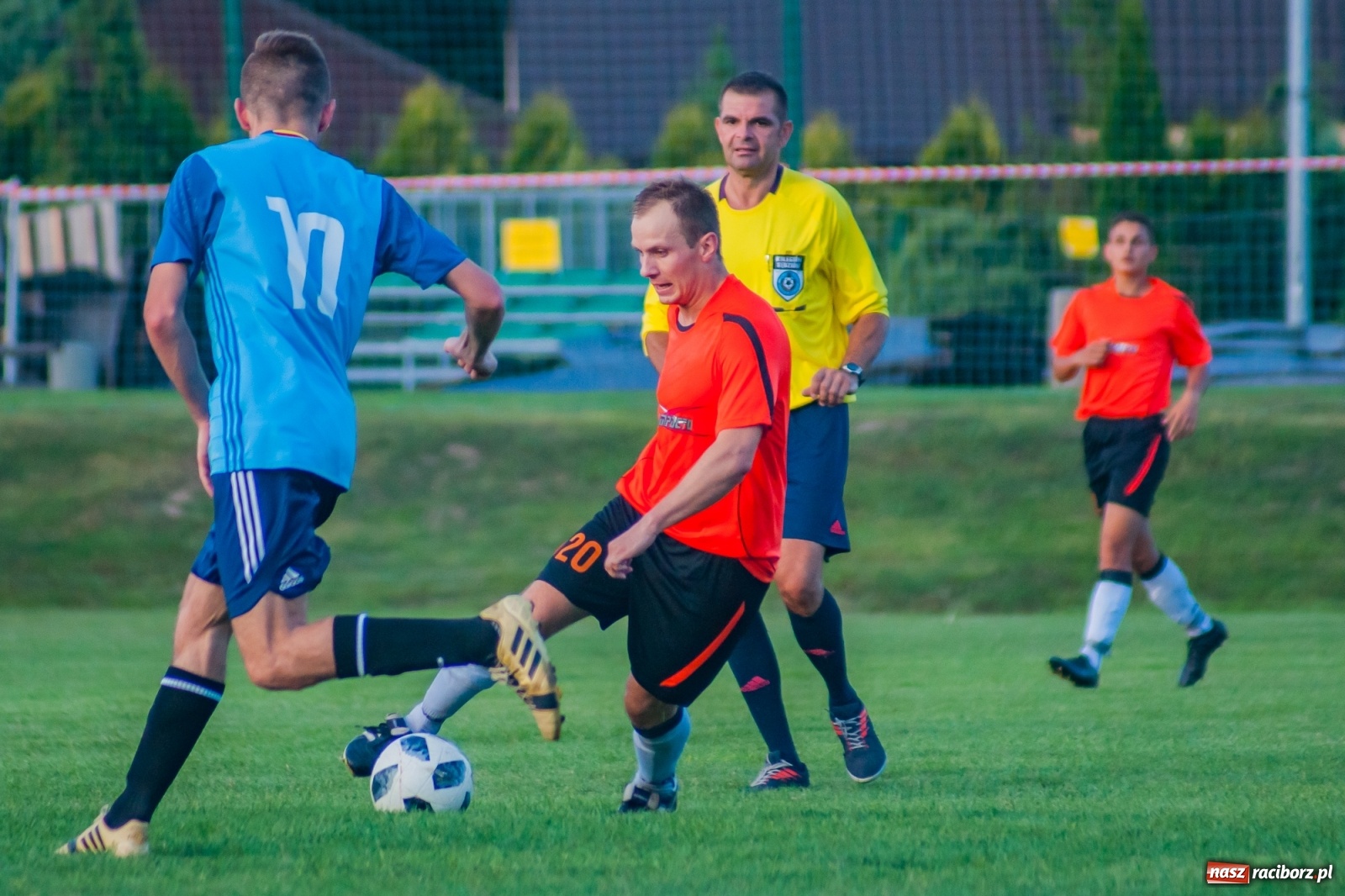 Zdjęcie w galerii na portalu naszraciborz.pl: Jak Feniks z popiołów. Chałupki pokonały Rudy [FOTO i WIDEO] wiadomości z regionu
