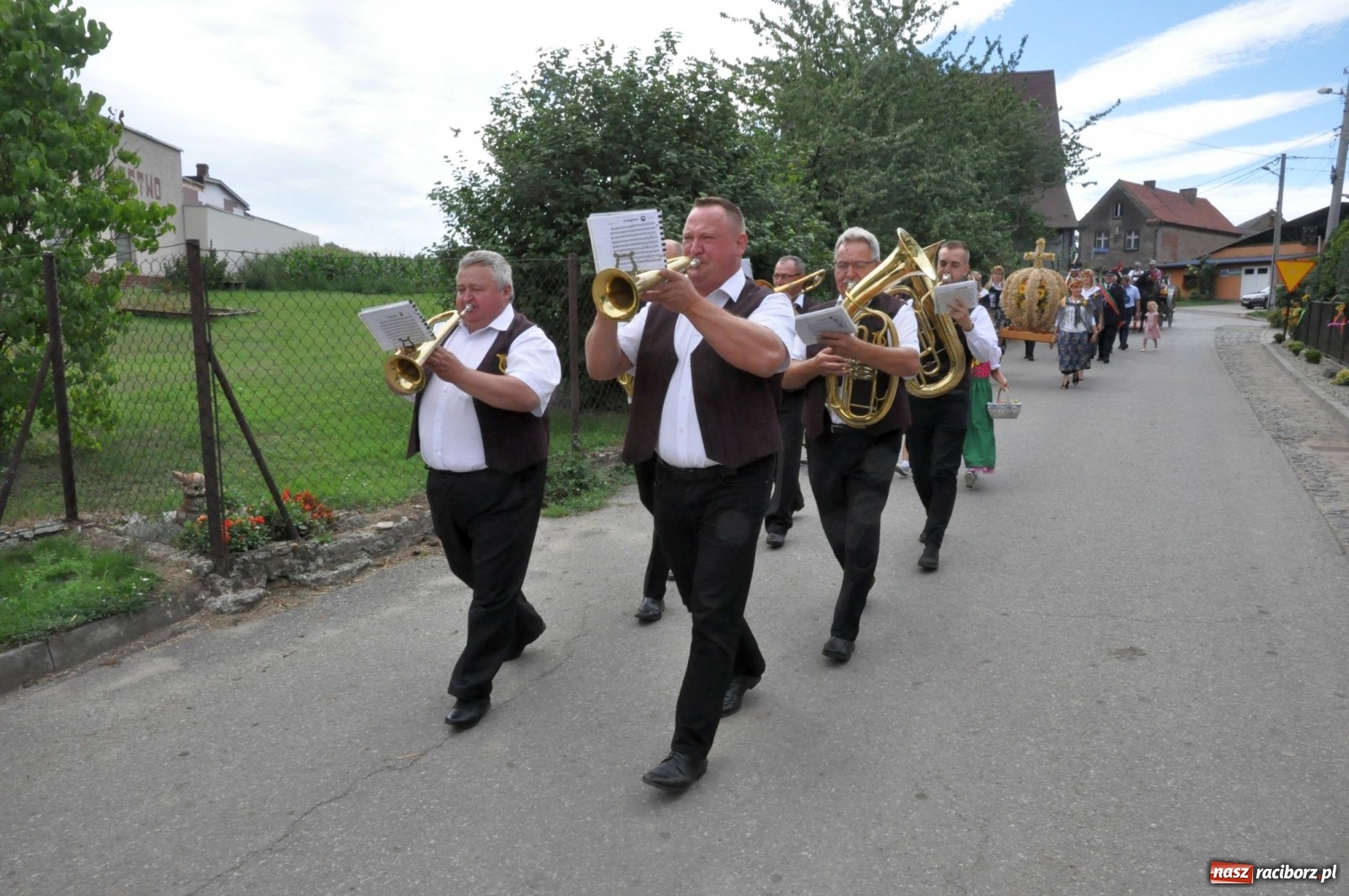 Zdjęcie w galerii na portalu naszraciborz.pl: A w Żerdzinach dzisiaj święto plonów [FOTO i WIDEO] wiadomości z regionu