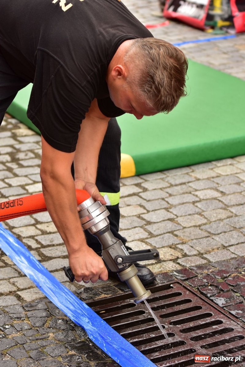 Zdjęcie w galerii na portalu naszraciborz.pl: Jest w straży duża siła! Firefighter Combat Challenge Racibórz 2019 [FOTO i LIVE] wiadomości z regionu