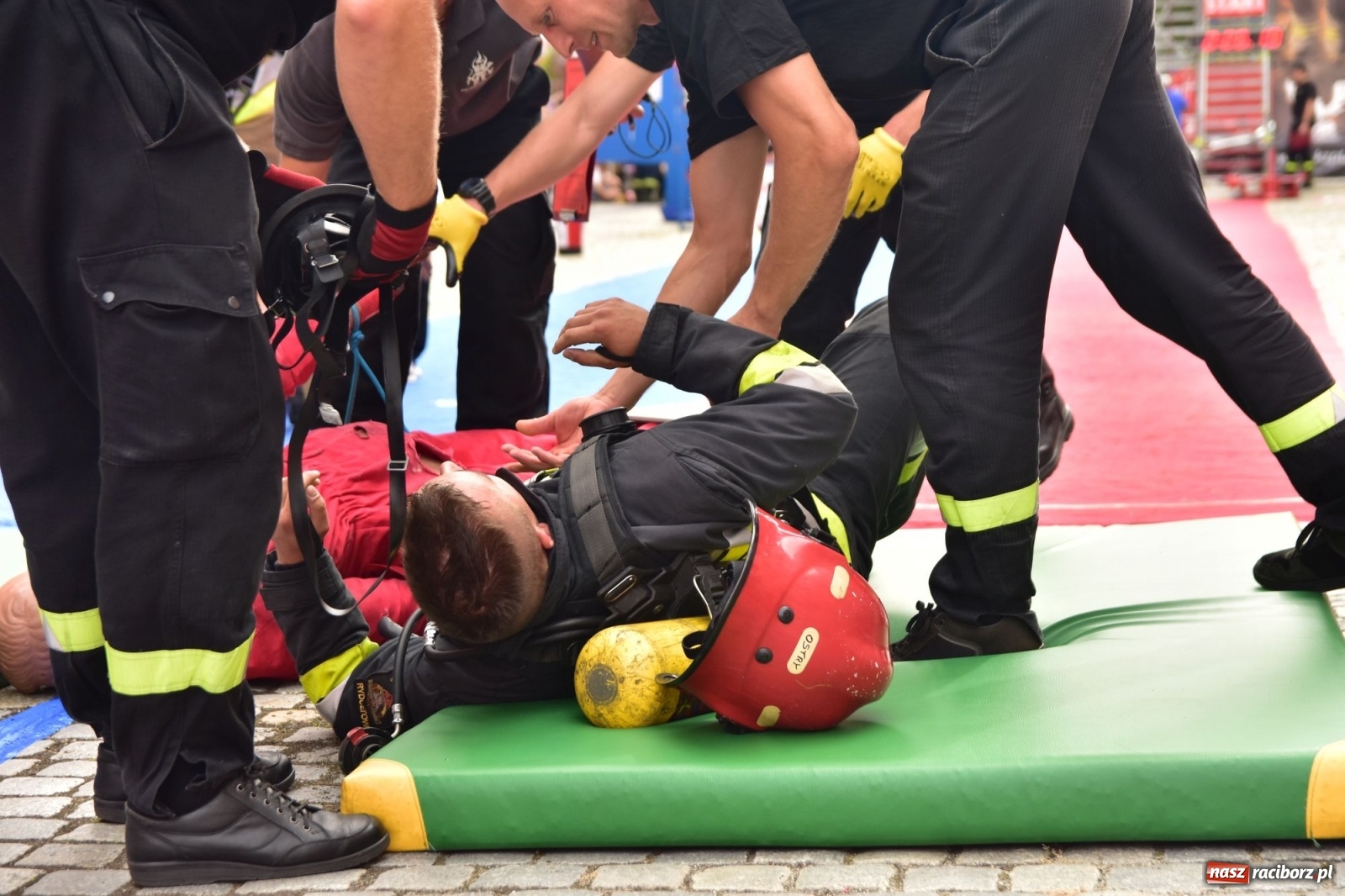Zdjęcie w galerii na portalu naszraciborz.pl: Jest w straży duża siła! Firefighter Combat Challenge Racibórz 2019 [FOTO i LIVE] wiadomości z regionu