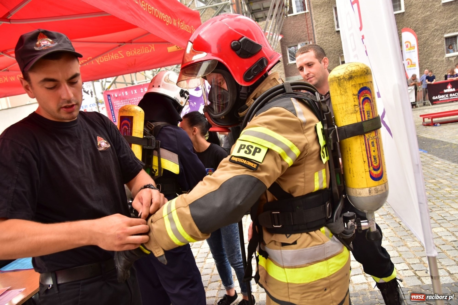 Zdjęcie w galerii na portalu naszraciborz.pl: Jest w straży duża siła! Firefighter Combat Challenge Racibórz 2019 [FOTO i LIVE] wiadomości z regionu