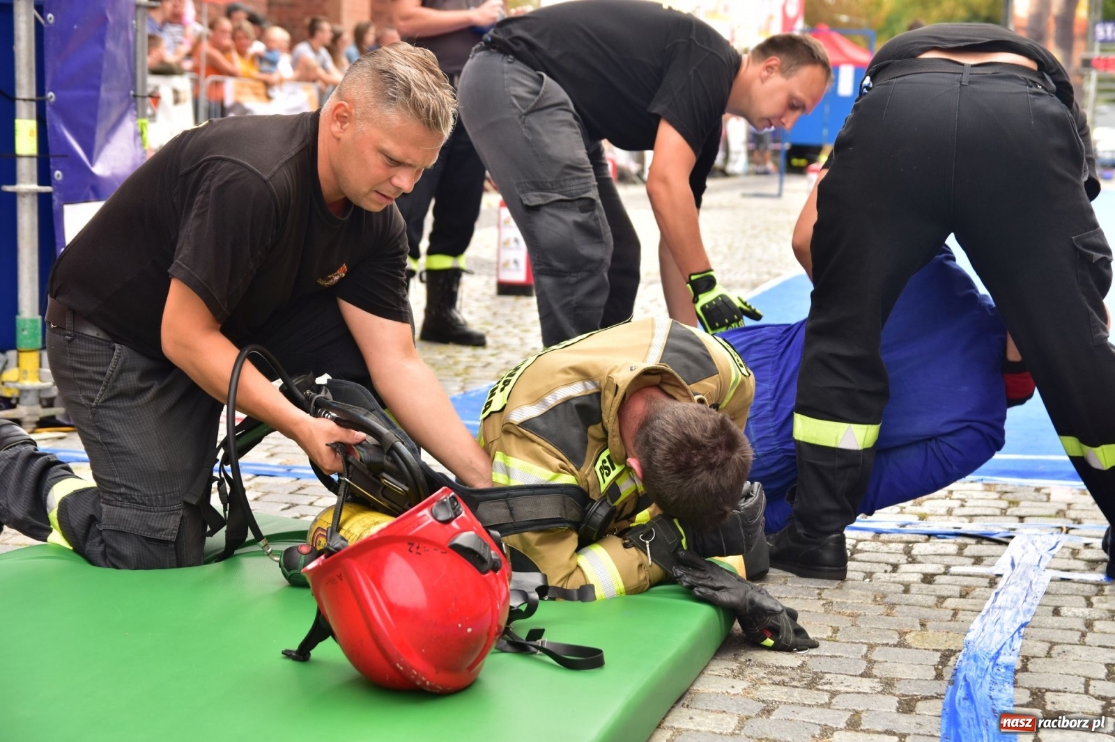 Zdjęcie w galerii na portalu naszraciborz.pl: Jest w straży duża siła! Firefighter Combat Challenge Racibórz 2019 [FOTO i LIVE] wiadomości z regionu