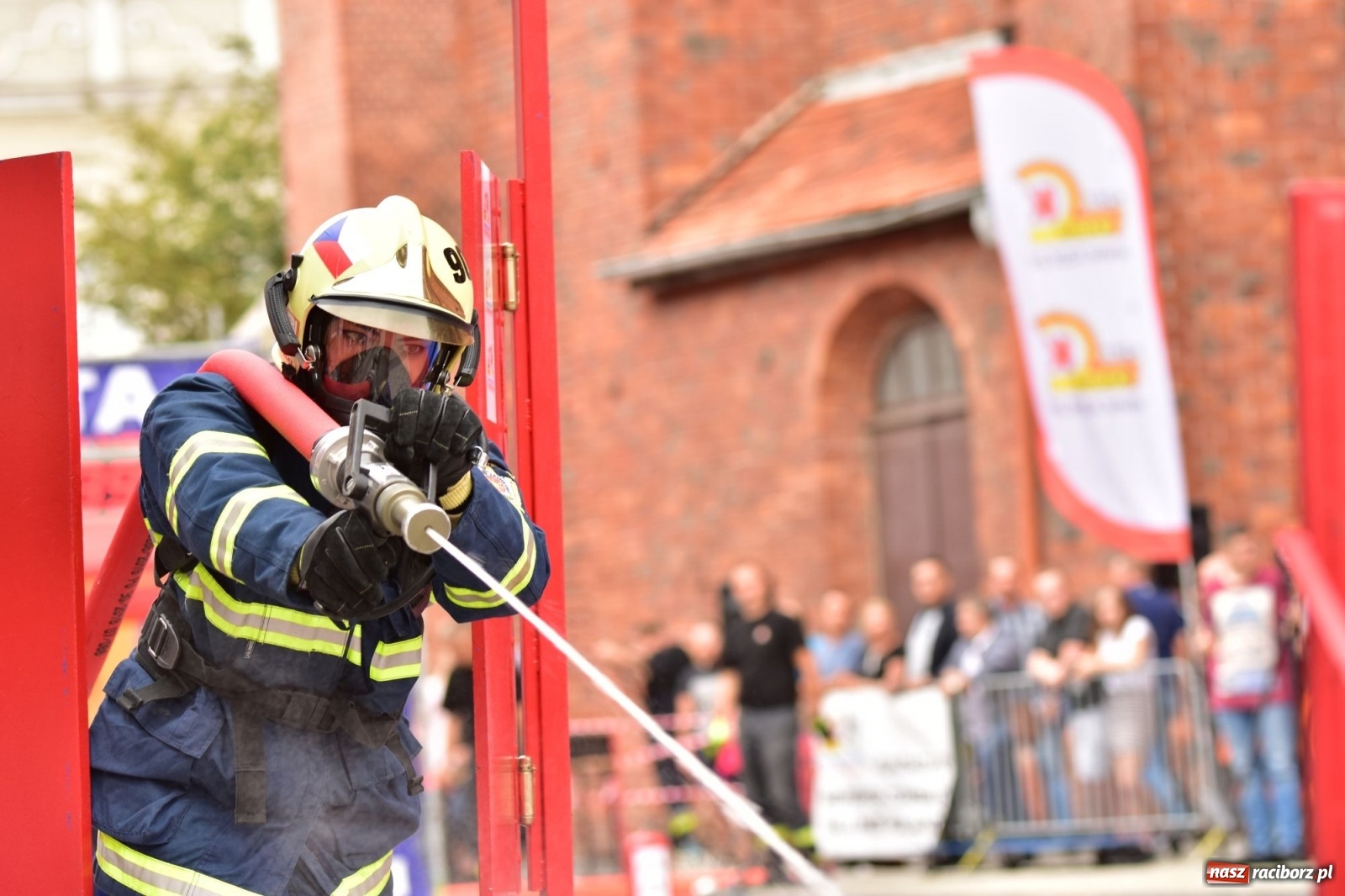 Zdjęcie w galerii na portalu naszraciborz.pl: Jest w straży duża siła! Firefighter Combat Challenge Racibórz 2019 [FOTO i LIVE] wiadomości z regionu