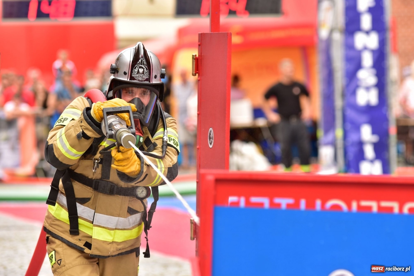 Zdjęcie w galerii na portalu naszraciborz.pl: Jest w straży duża siła! Firefighter Combat Challenge Racibórz 2019 [FOTO i LIVE] wiadomości z regionu